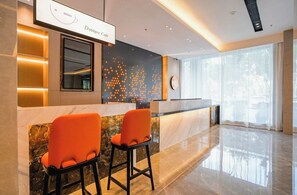 Reception - yi xuan hotel - bus station (Yangjiang)