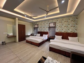 Luxury Studio Suite | Desk, free WiFi - Hotel Kesari (Sujangarh)