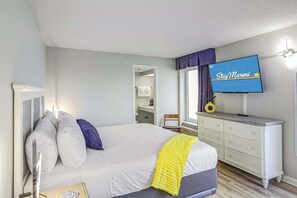 1 bedroom, desk, iron/ironing board, WiFi