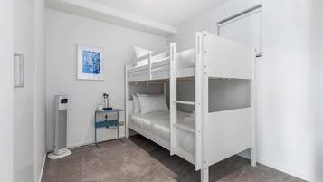2 bedrooms, desk, iron/ironing board, WiFi