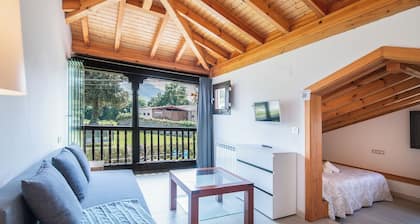 Tranquil farmhouse with WiFi in charming Bricia