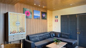 Interior - Suhag Valley View (Dalhousie)