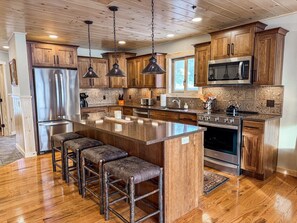 Private kitchen - Luxury Waterfront Townhome O6 - 4th Lake Inlet, NY (Inlet)