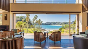 Àrea amb seients del vestíbul