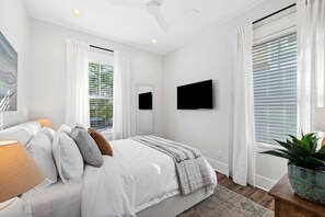 5 bedrooms, desk, iron/ironing board, travel cot