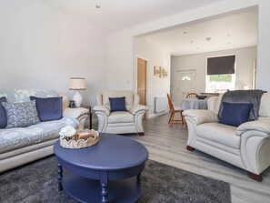 Living area - Canal View (Skipton)