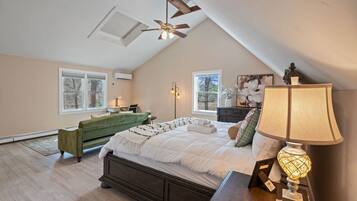 2 bedrooms, desk, iron/ironing board, travel cot