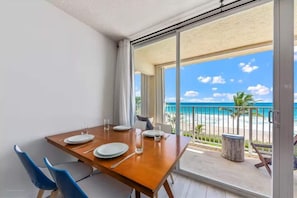 Dining - Hutchinson Island, BeachFront, Heated Pool, Balcony, Top Floor (Jensen Beach)