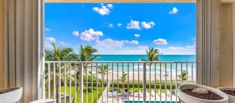 Hutchinson Island, BeachFront, Heated Pool, Balcony, Top Floor