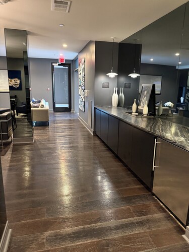 Houston Gem: Walk to Med Center & NRG