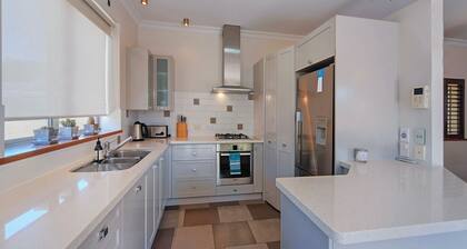 A luxury apartment beside the river and close to the city centre