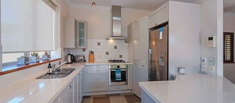 A luxury apartment beside the river and close to the city centre