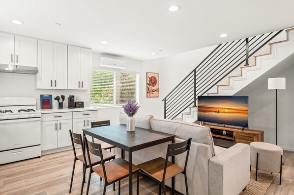 Apartment | 3 bedrooms, Internet