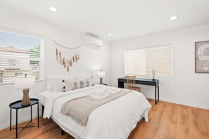 Apartment - Cozy Modern Stay in Alhambra 30plus Days Welcome (Alhambra)