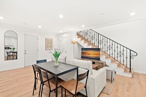 Apartment | 3 bedrooms, Internet - Cozy Modern Stay in Alhambra 30plus Days Welcome (Alhambra)