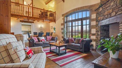 Three bedroom  in United Kingdom of Great Britain and Northern Ireland, Pontardawe