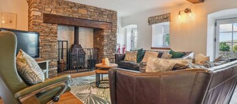 Private Getaway • Hot Tub • Rural Charm