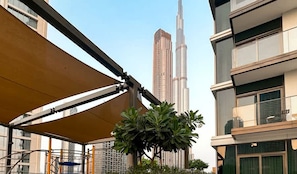 Room - Homesgetaway-elegant 1BR in Downtown Burj Crown (Dubai)