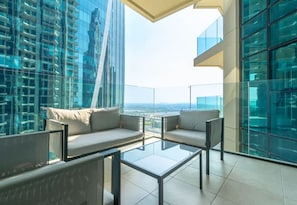 1 bedroom - Designer 1BR Missoni Apt Newly Built and Fully Equipped (Dubai)