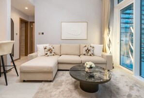 1 bedroom - 1BR Missoni Apt 5 Mins to Burj Dubai Mall (Dubai)