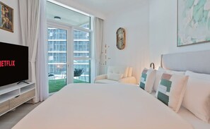 1 bedroom - Sophisticated Studio Escape Missoni Luxury Design (Dubai)