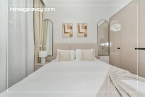 House | 2 bedrooms, Internet - 2BR Missoni Apt 5 min Drive to Burj Dubai Mall (Dubai)