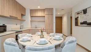Apartment | 2 bedrooms - 2BR in Missoni Bldg 5 Mins to Burj Dubai Mall (Dubai)