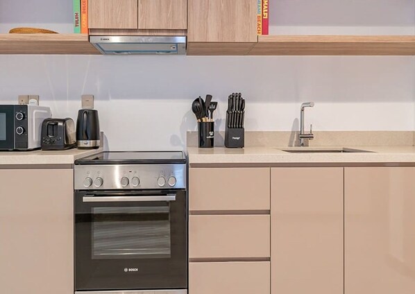 Apartment - Upscale 1-br Luxury Apt in Missoni Urban Oasis (Dubai)