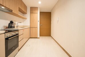 Apartment | 1 bedroom - Stylish Missoni 1BR Luxury Stay Ideal for 5 Guests (Dubai)