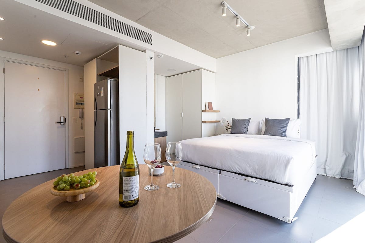 Desk, iron/ironing board, free WiFi, bed sheets