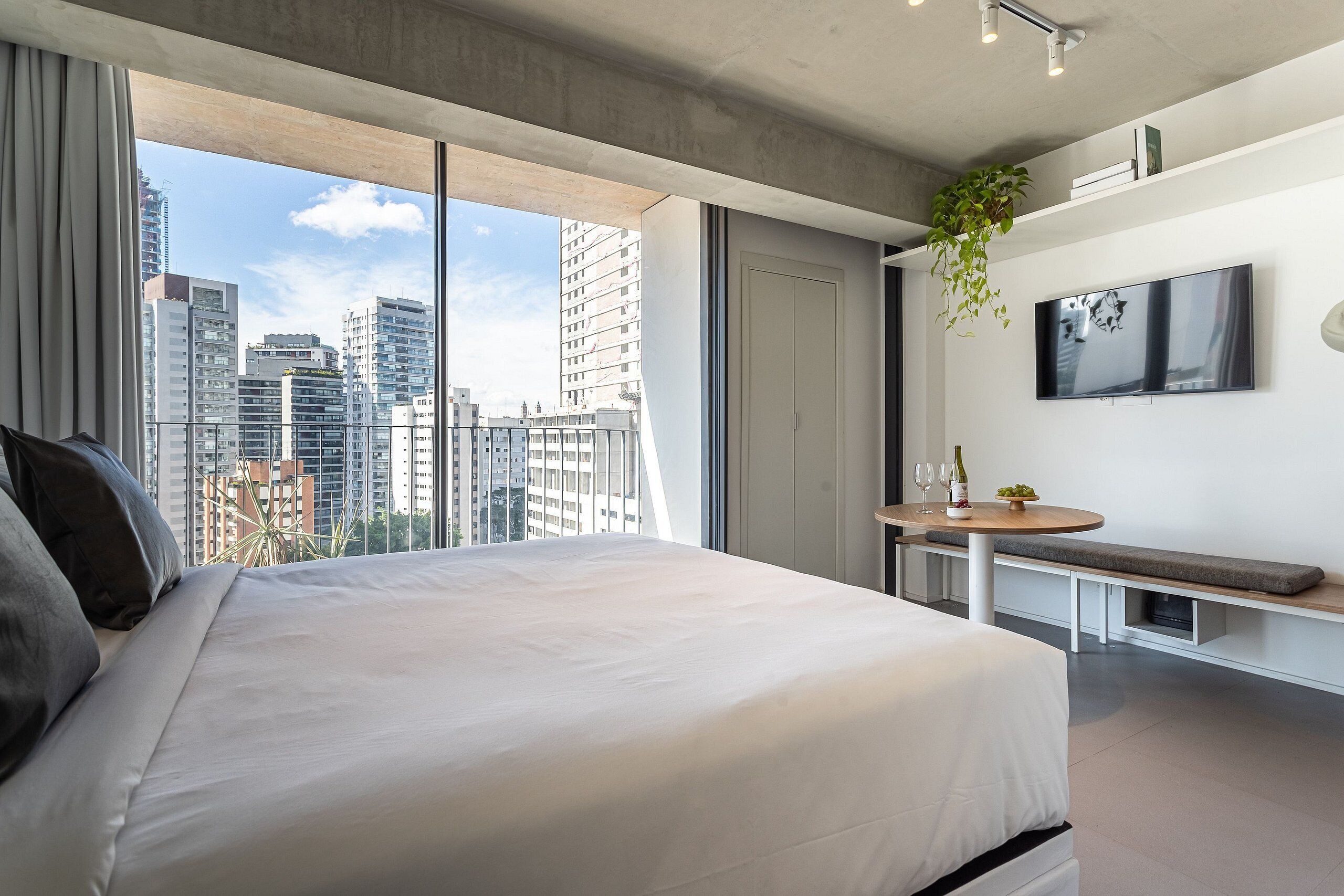 Desk, iron/ironing board, free WiFi, bed sheets