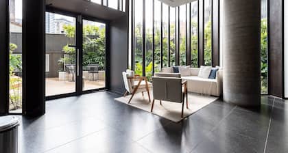 Onze22 by Viva - Estúdios Modernos a 400m do Metrô Vila Madalena com Piscina no Rooftop