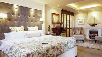 Suite, 1 letto king | 1 camera, tende oscuranti, insonorizzazione, ferro/asse da stiro