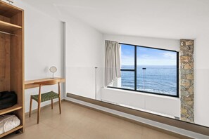 Interior - Evelmare Beachfront Upper Apartment (Koutsouras)