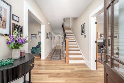 Chapel Hill Roots - Northside Historic Home