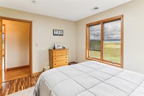 5 quartos, Wi-Fi, roupa de cama