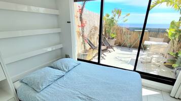 1 chambre, fer et planche Ă repasser, Wi-Fi, draps fournis