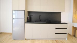 Studio, Sea View | Private kitchen - Alis Apartments (Sarande)