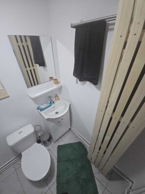 Håndklæder, Sæbe, Toiletpapir