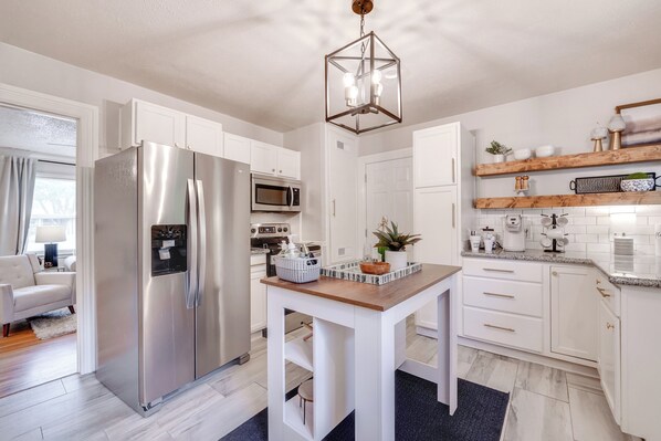 House (3 Bedrooms) | Interior