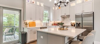 6 Mi to Lake Somerville: Barndominium on 20 Acres