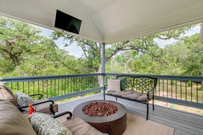 House (3 Bedrooms) | Interior - 6 Mi to Lake Somerville: Barndominium on 20 Acres (Somerville)