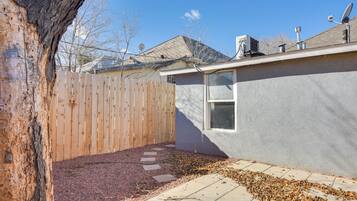 Apartment (0 Bedroom) | Interior