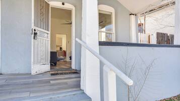 Apartment (0 Bedroom) | Interior