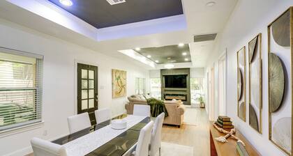5 Mi to Dtwn: Dallas Home w/ Patio & Fire Pit!