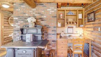 Rumah (2 Bedrooms) | Interior