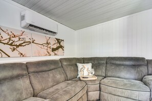 House (1 Bedroom) | Interior