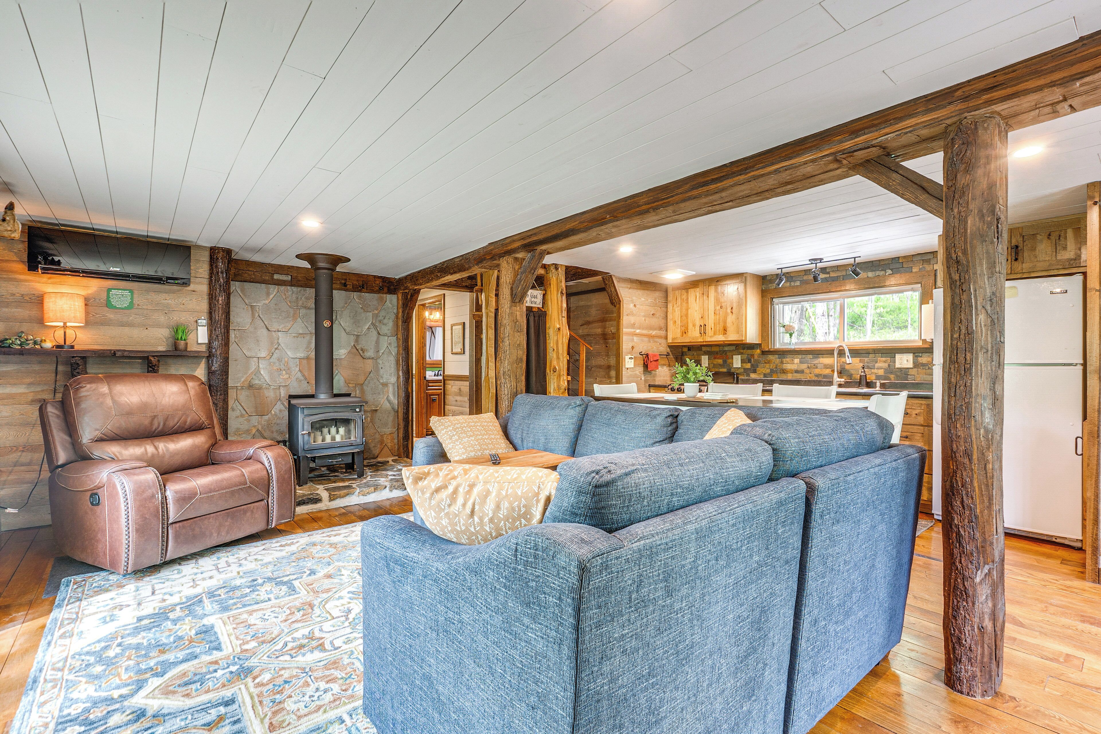 House (2 Bedrooms) | Interior