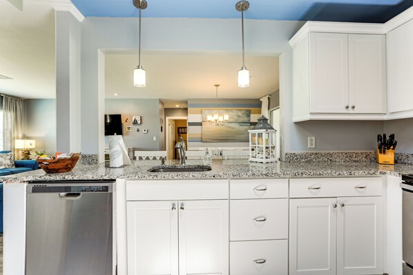 House (2 Bedrooms) | Interior - 4 Mi to Venice Beach: Home w/ Patio & Yard (Venice)