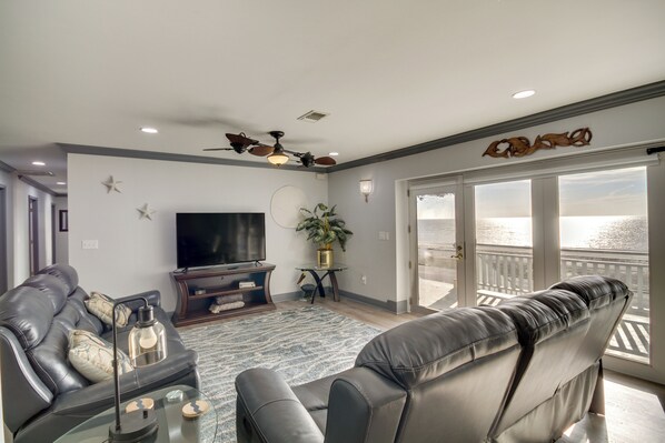 Rumah (5 Bedrooms) | Bagian depan properti